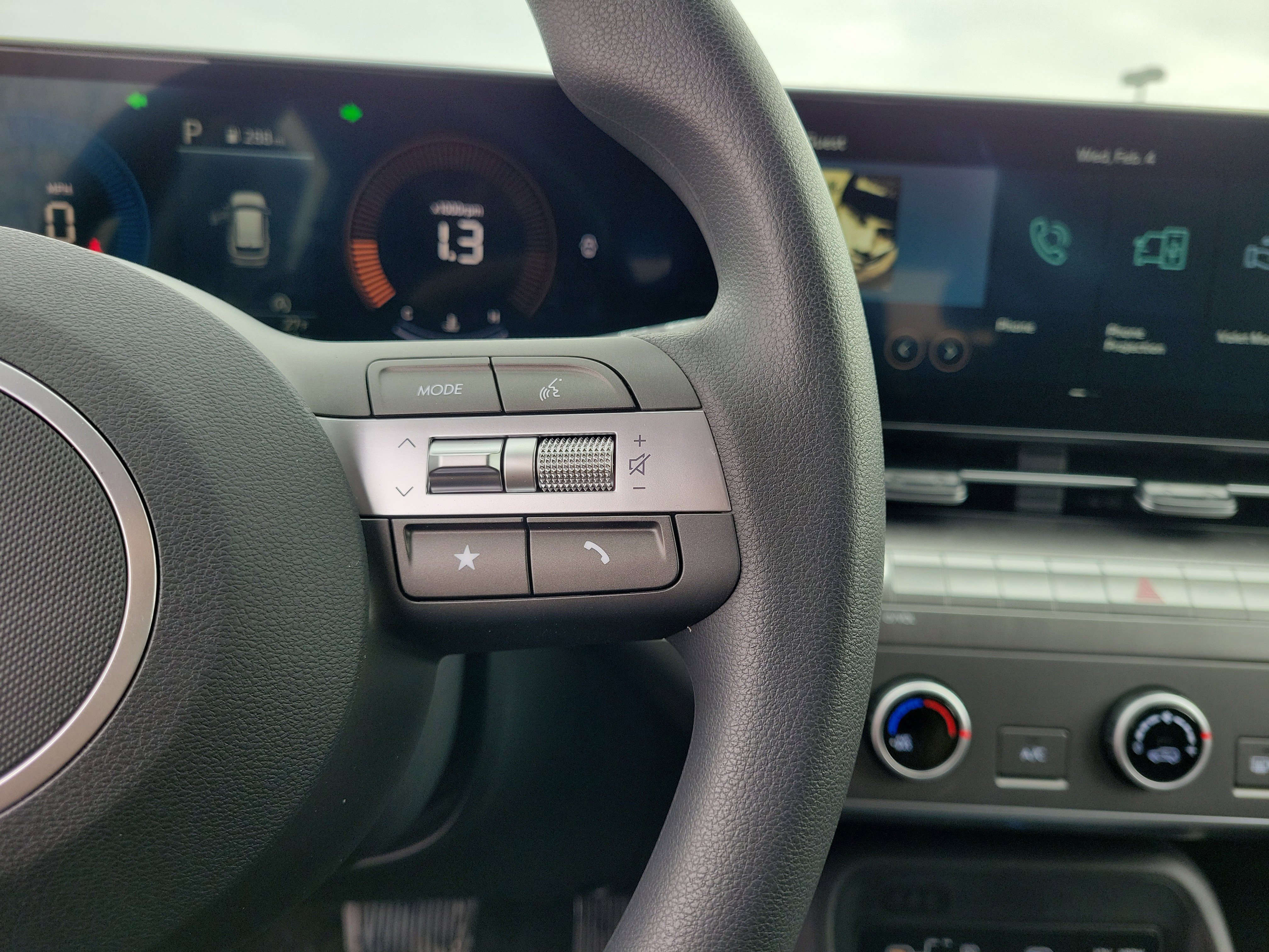 New 2026 Hyundai Kona SE image 24