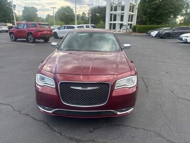 Used 2016 Chrysler 300 C RWD image 9
