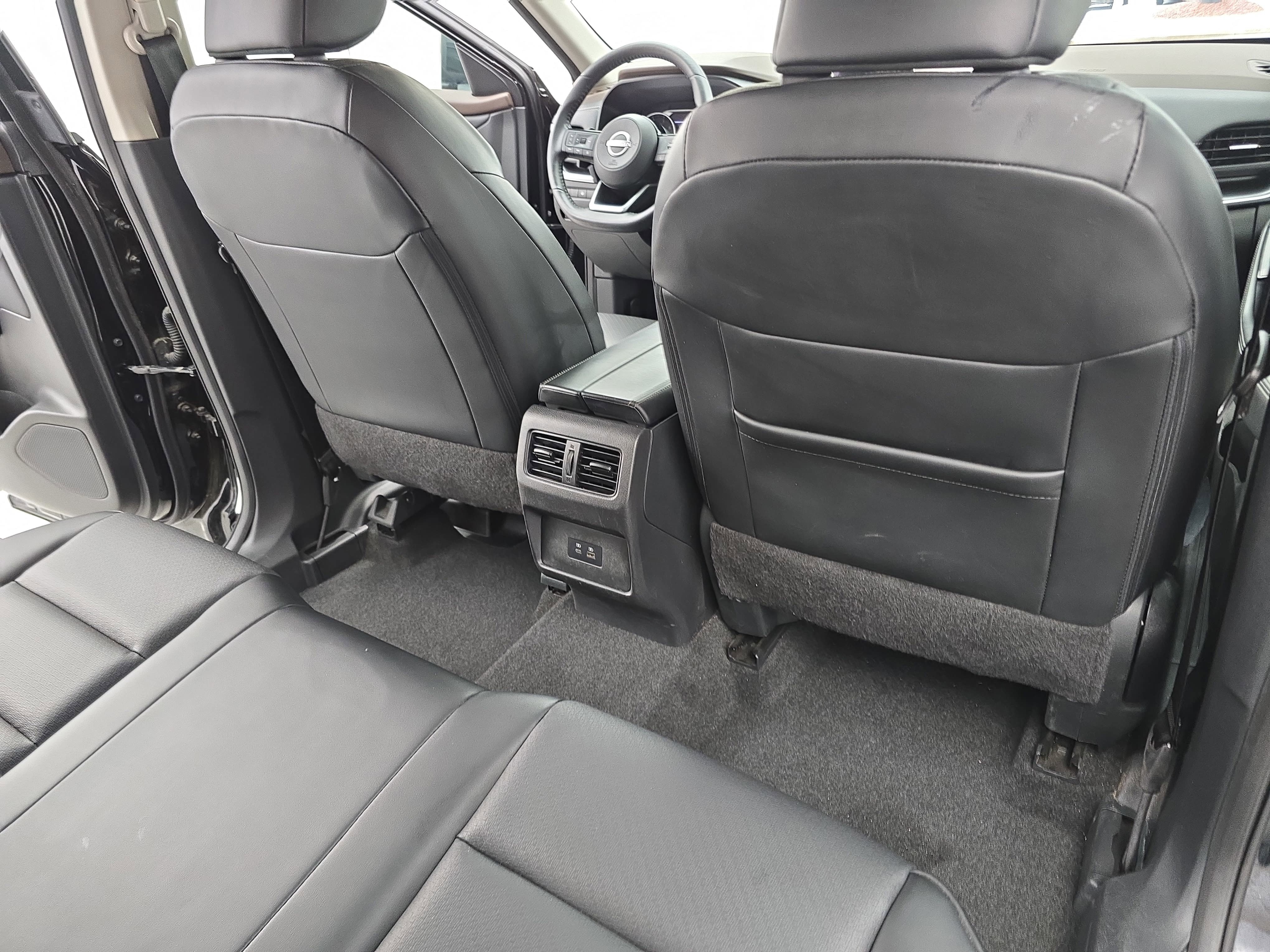 Certified 2023 Nissan Rogue SV w/ SV Premium B Package FWD image 11