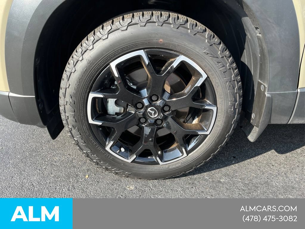Certified 2025 MAZDA CX-50 Meridian Edition w/ Apex Package AWD/4WD image 4
