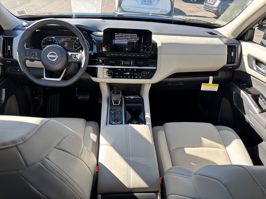 New 2025 Nissan Pathfinder SL image 21