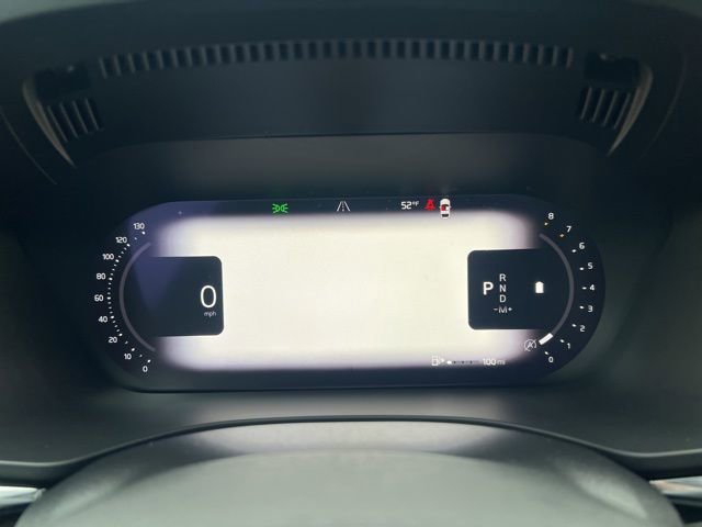 Certified 2023 Volvo XC60 B5 Plus w/ Climate Package image 34