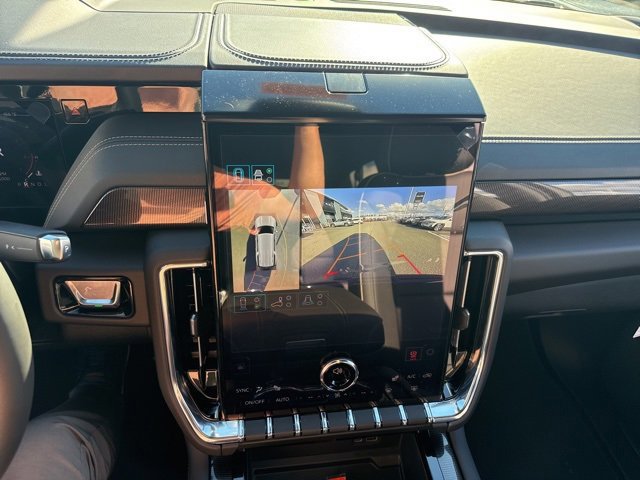 New 2026 GMC Yukon XL Elevation image 22