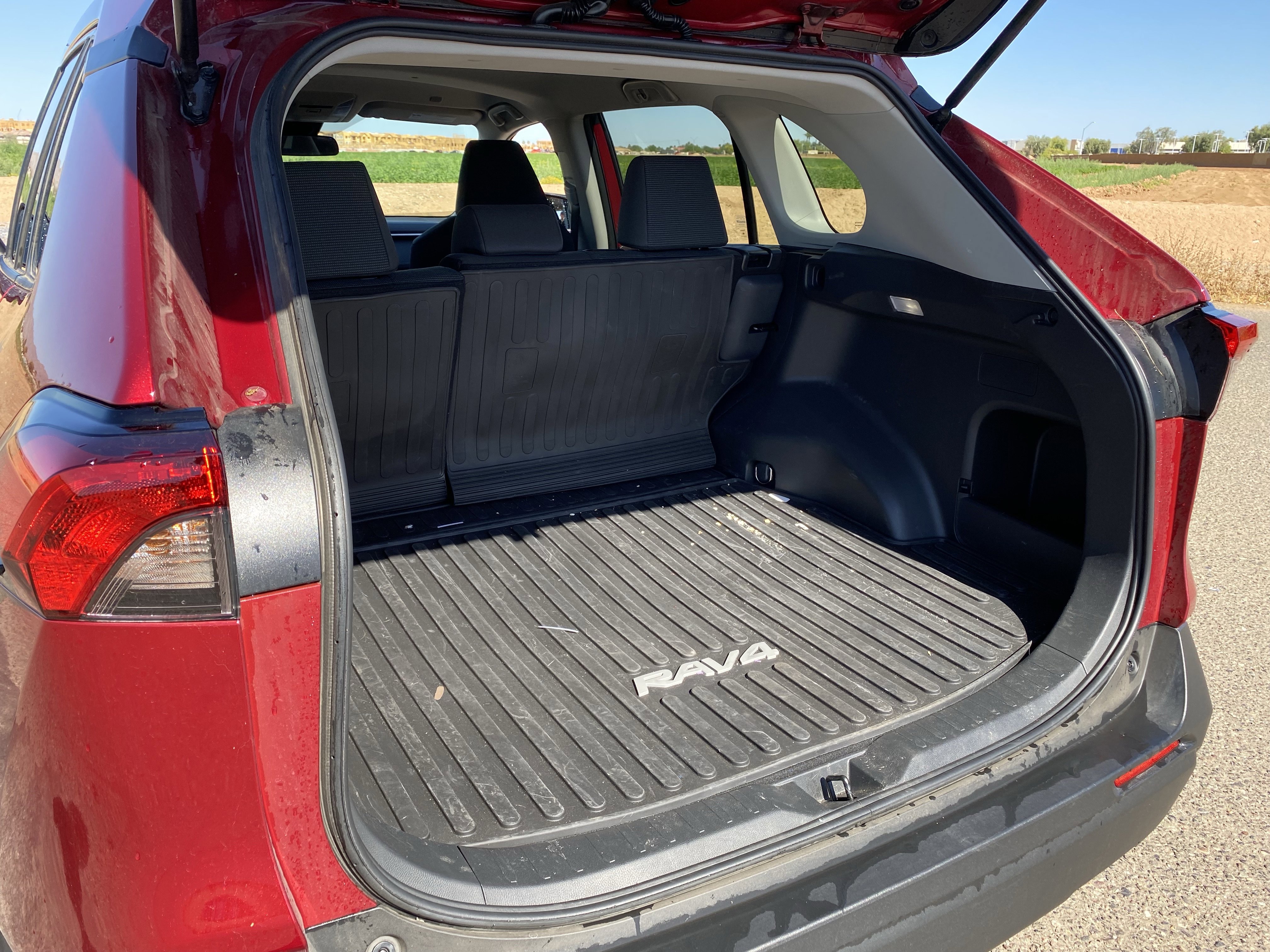 Used 2025 Toyota RAV4 LE FWD image 14