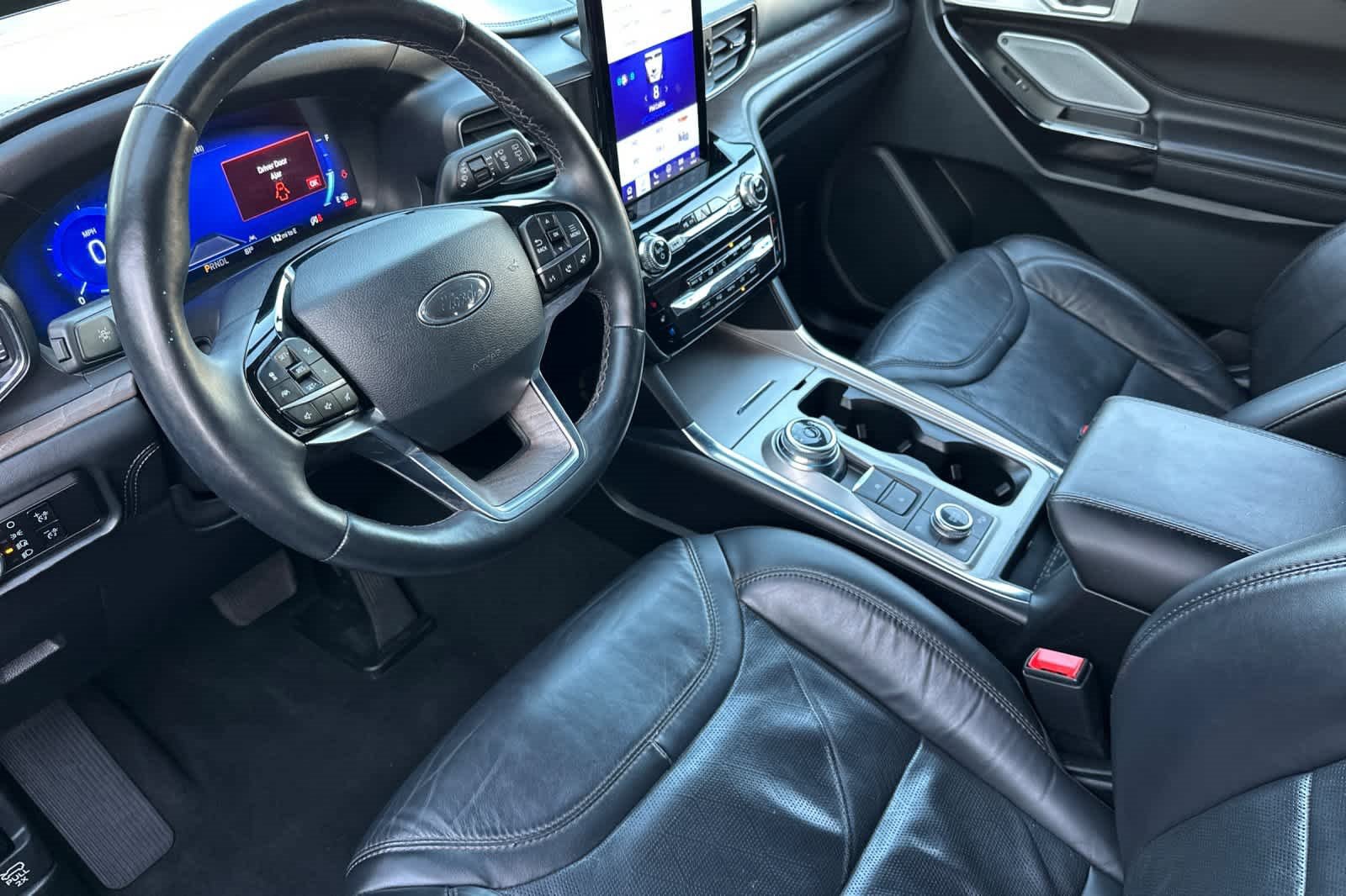 Certified 2023 Ford Explorer Platinum w/ Technology Package image 12
