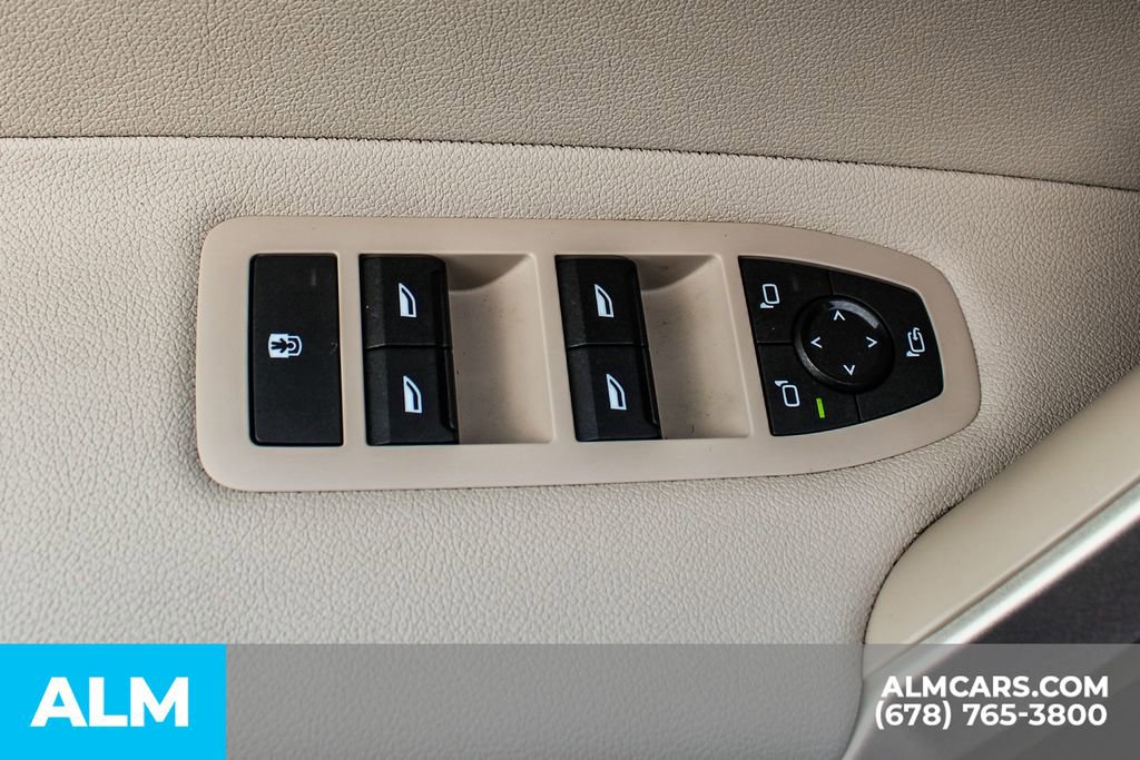 Used 2023 BMW iX xDrive50 w/ Convenience Package image 42