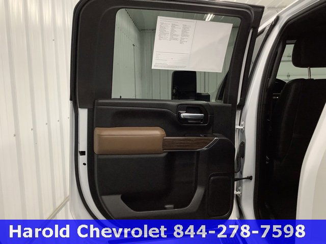Used 2021 Chevrolet Silverado 2500 High Country w/ Technology Package image 12