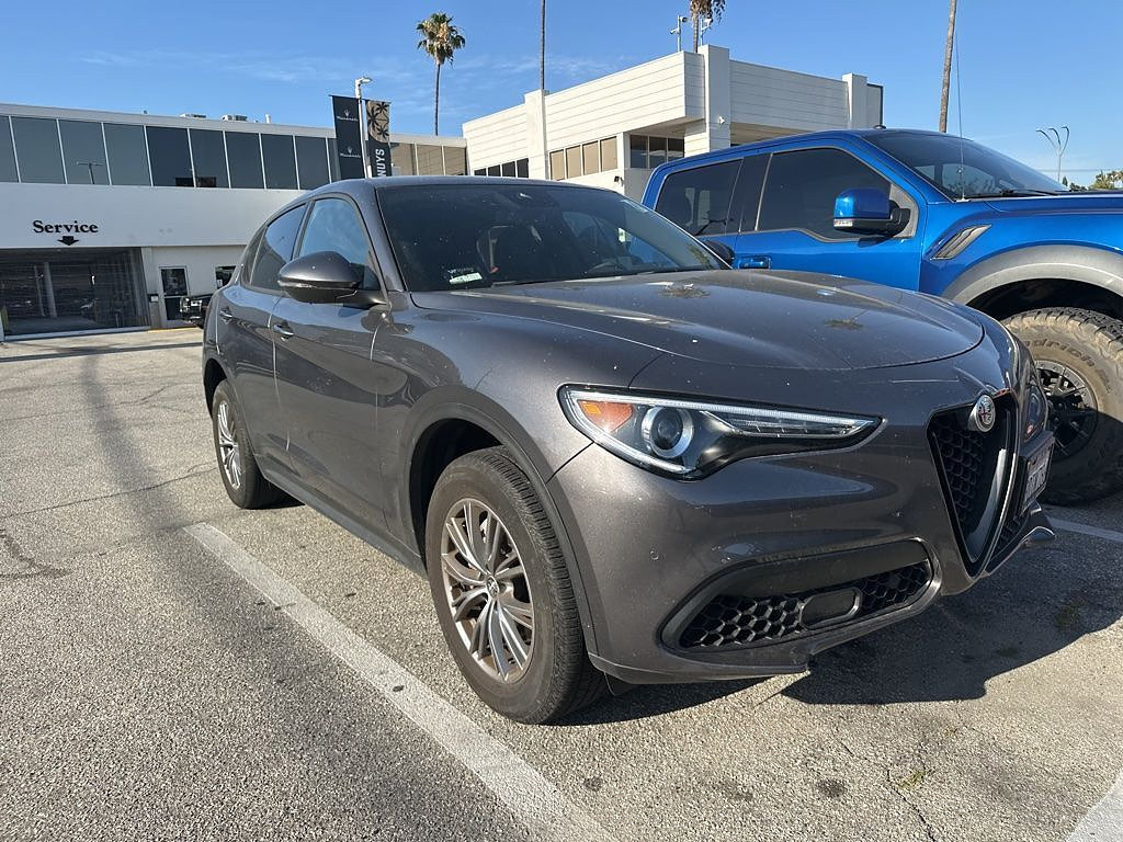 Used 2023 Alfa Romeo Stelvio Sprint