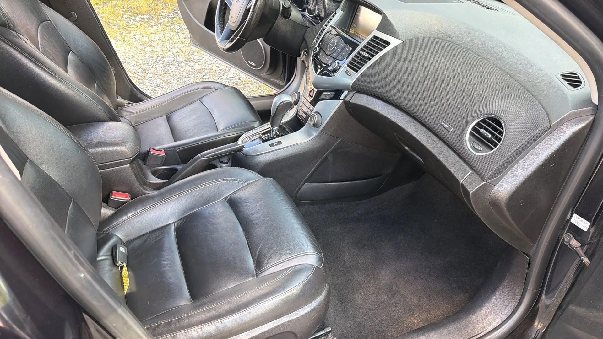Used 2015 Chevrolet Cruze LTZ w/ Sun, Sound and Sport Package FWD image 32