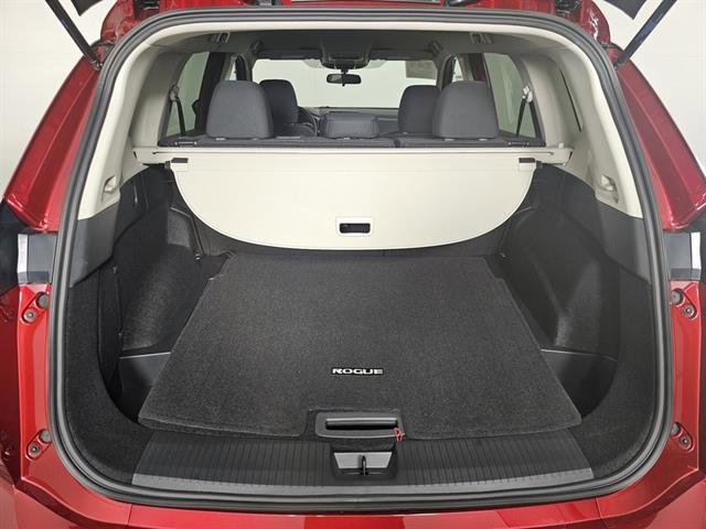 New 2026 Nissan Rogue S image 17