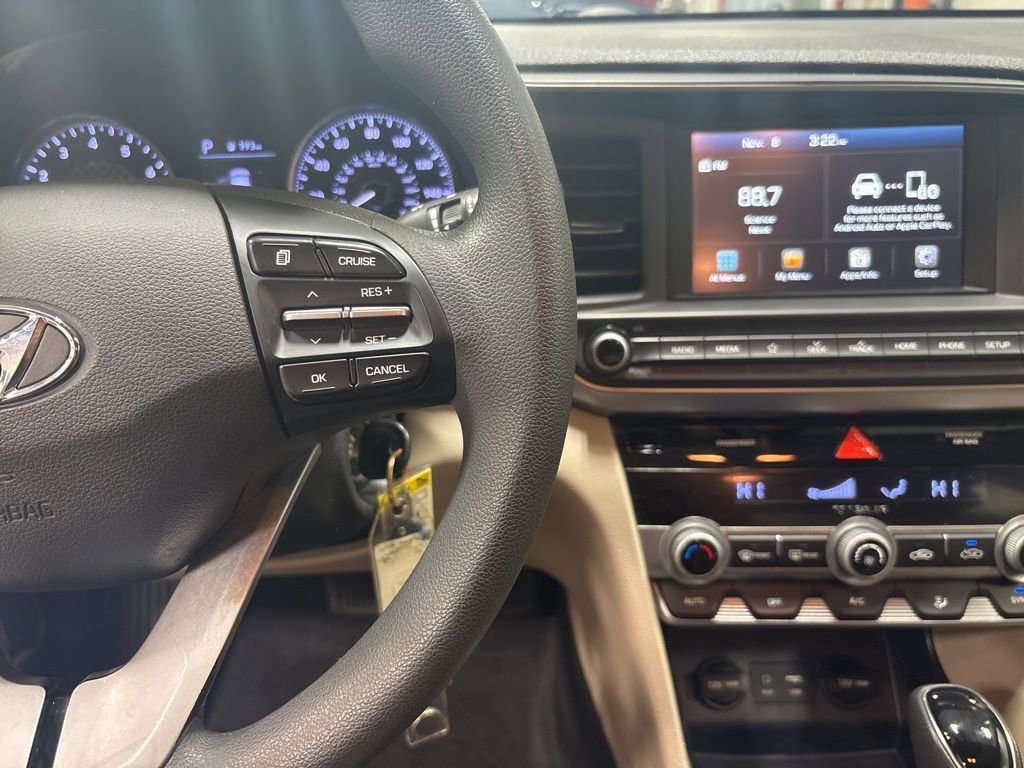 Used 2020 Hyundai Elantra SEL image 24