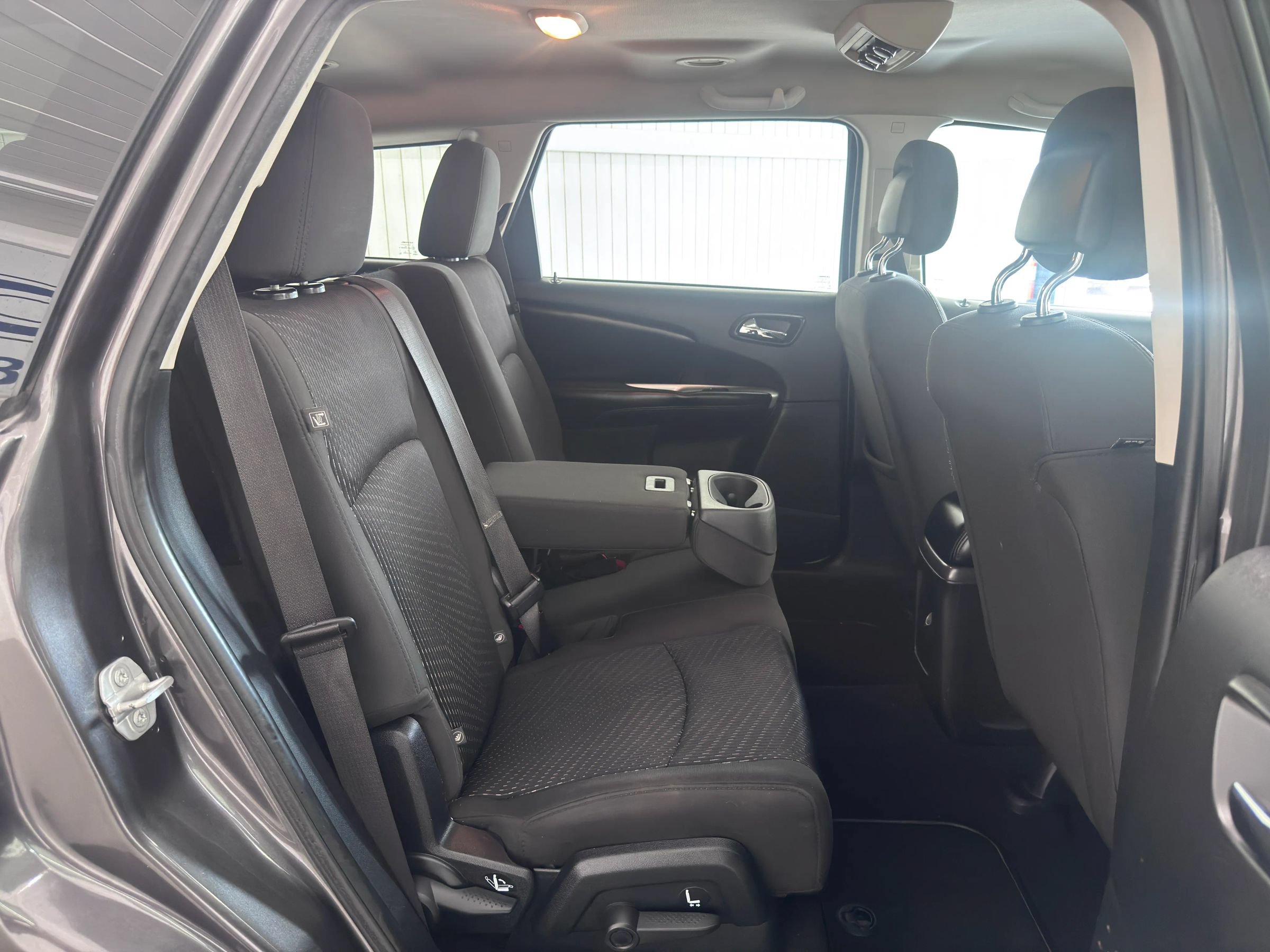 Used 2018 Dodge Journey SE w/ Popular Equipment Group FWD image 11