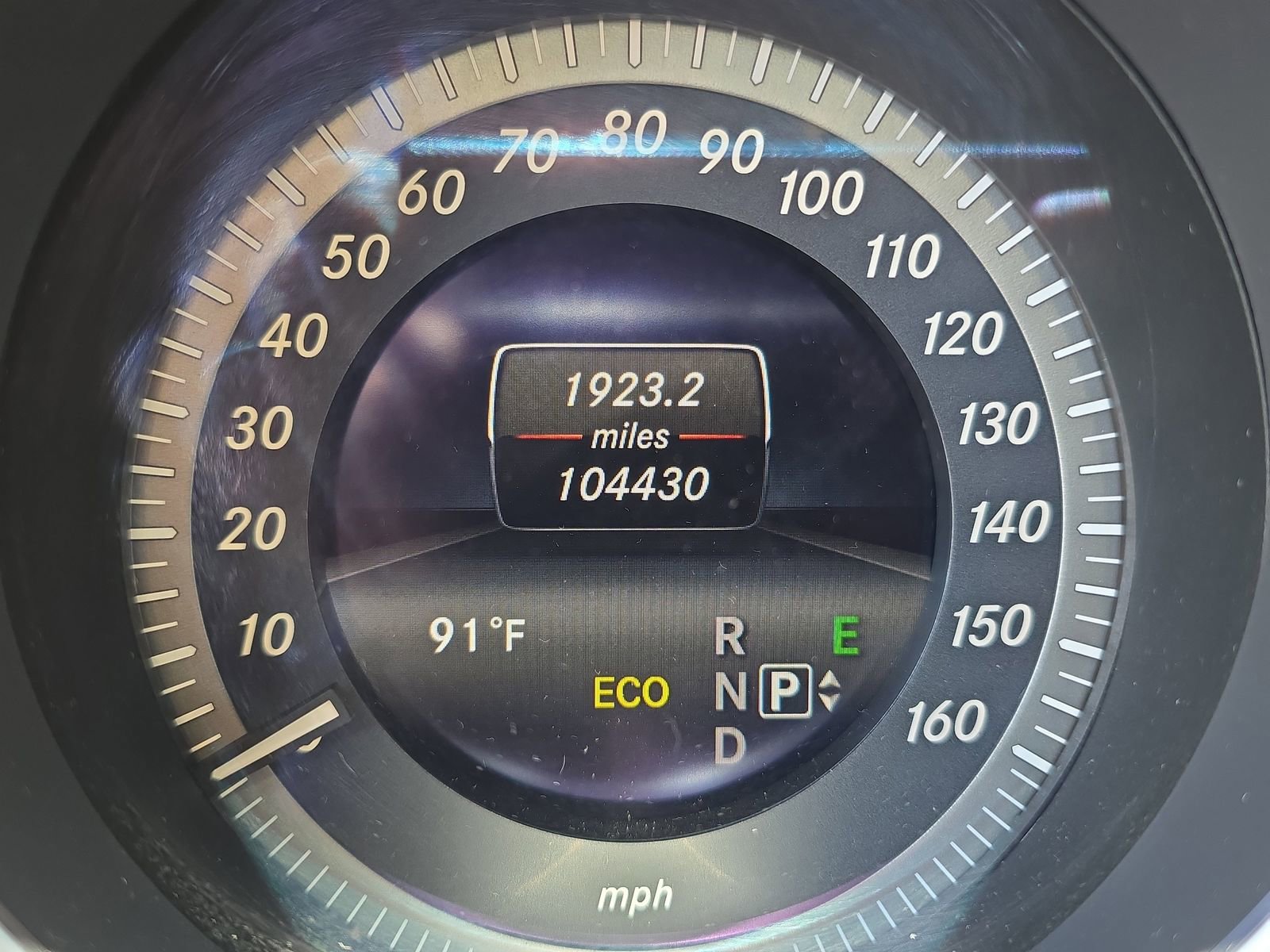 Used 2014 Mercedes-Benz E 350 4MATIC Sedan image 26