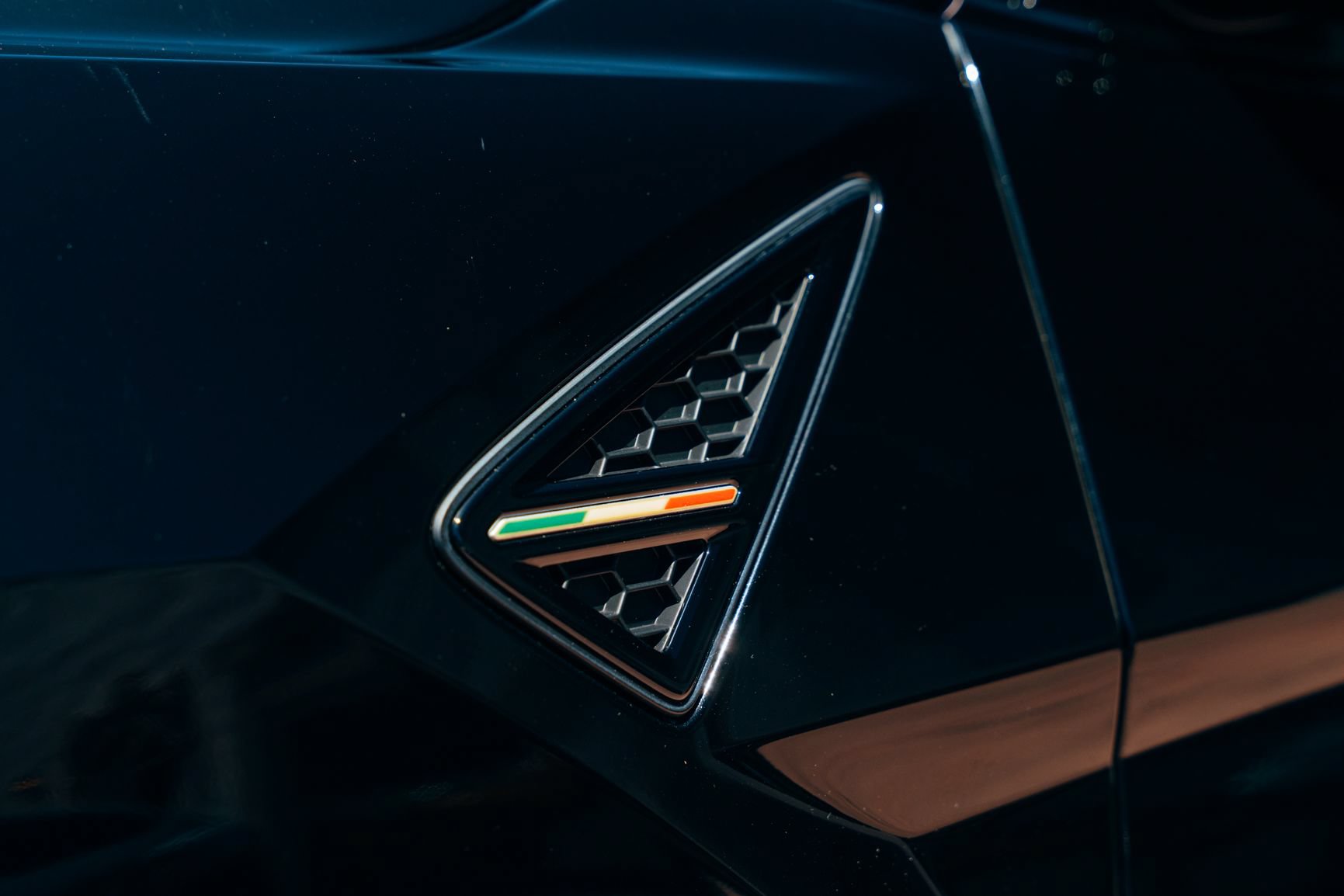 Used 2024 Lamborghini Urus S AWD/4WD image 12