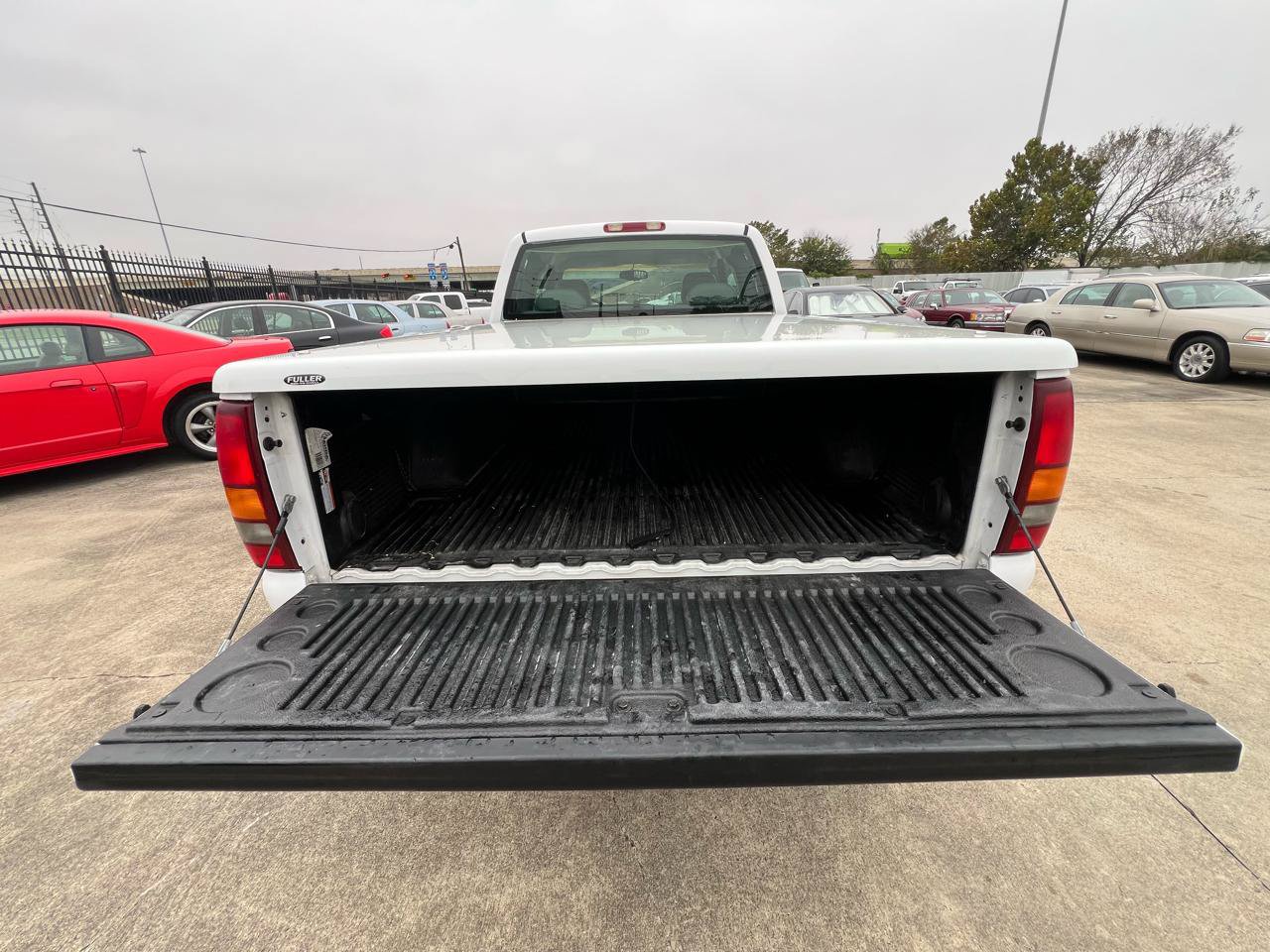 Used 2003 GMC Sierra 1500 2WD Extended Cab w/ Exterior Appearance Package image 13