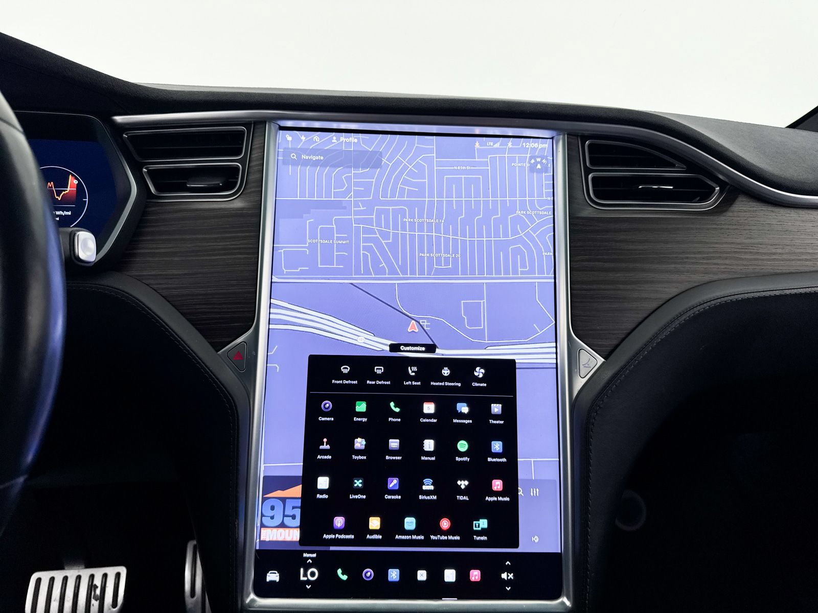 Used 2016 Tesla Model X Performance AWD/4WD image 24
