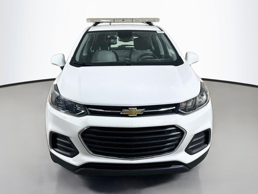 Used 2020 Chevrolet Trax LS FWD image 2