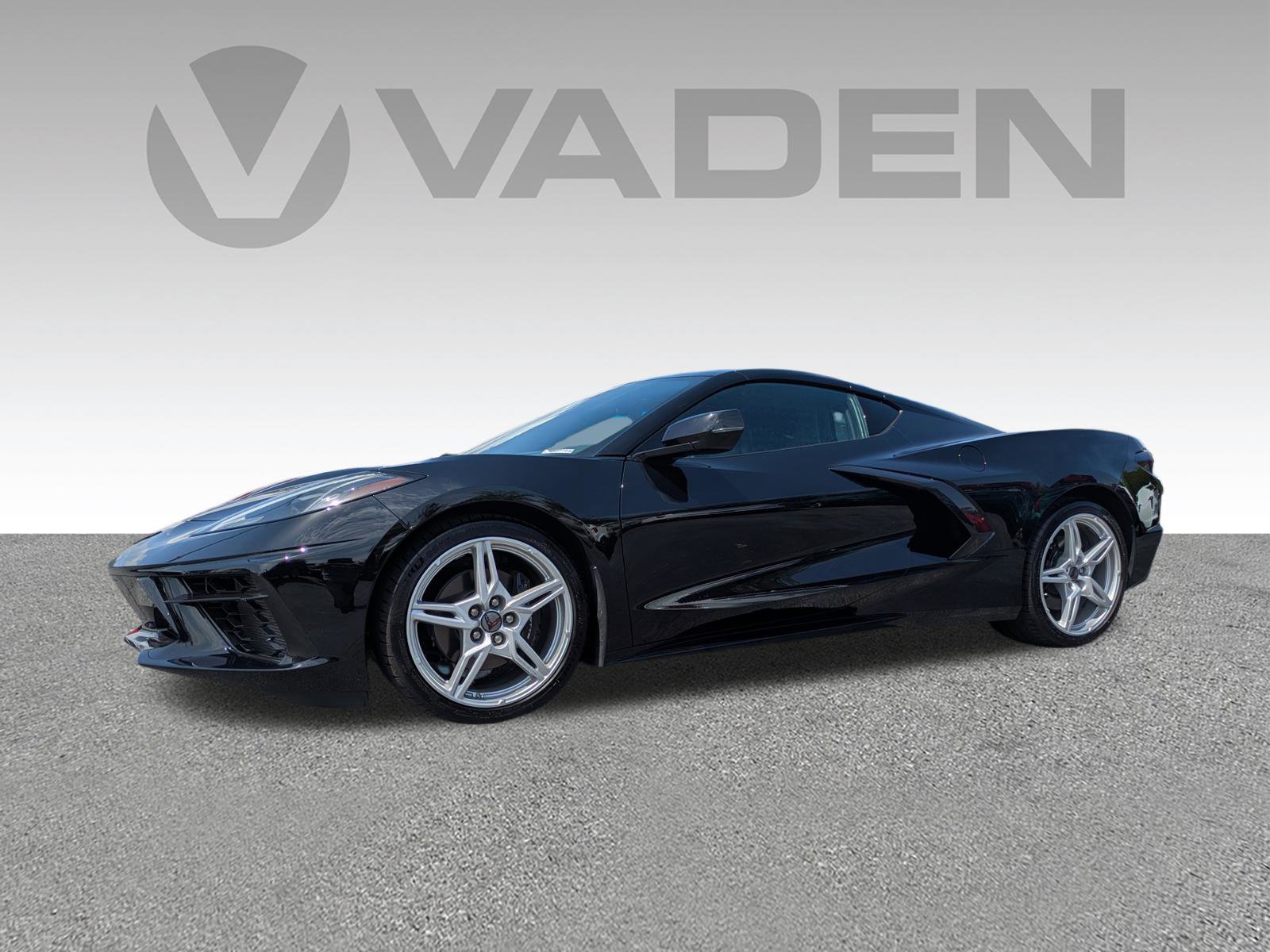 Used 2025 Chevrolet Corvette Stingray Coupe w/ 1LT RWD image 2