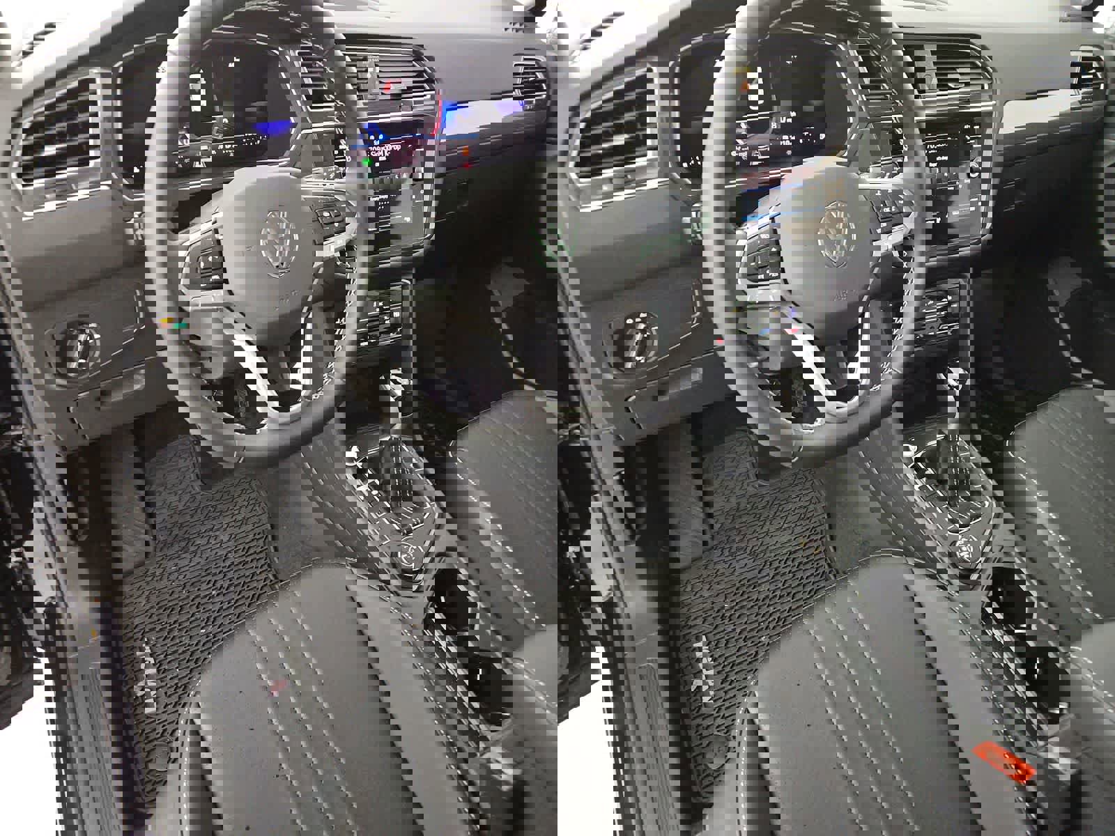 Certified 2024 Volkswagen Tiguan SE image 2