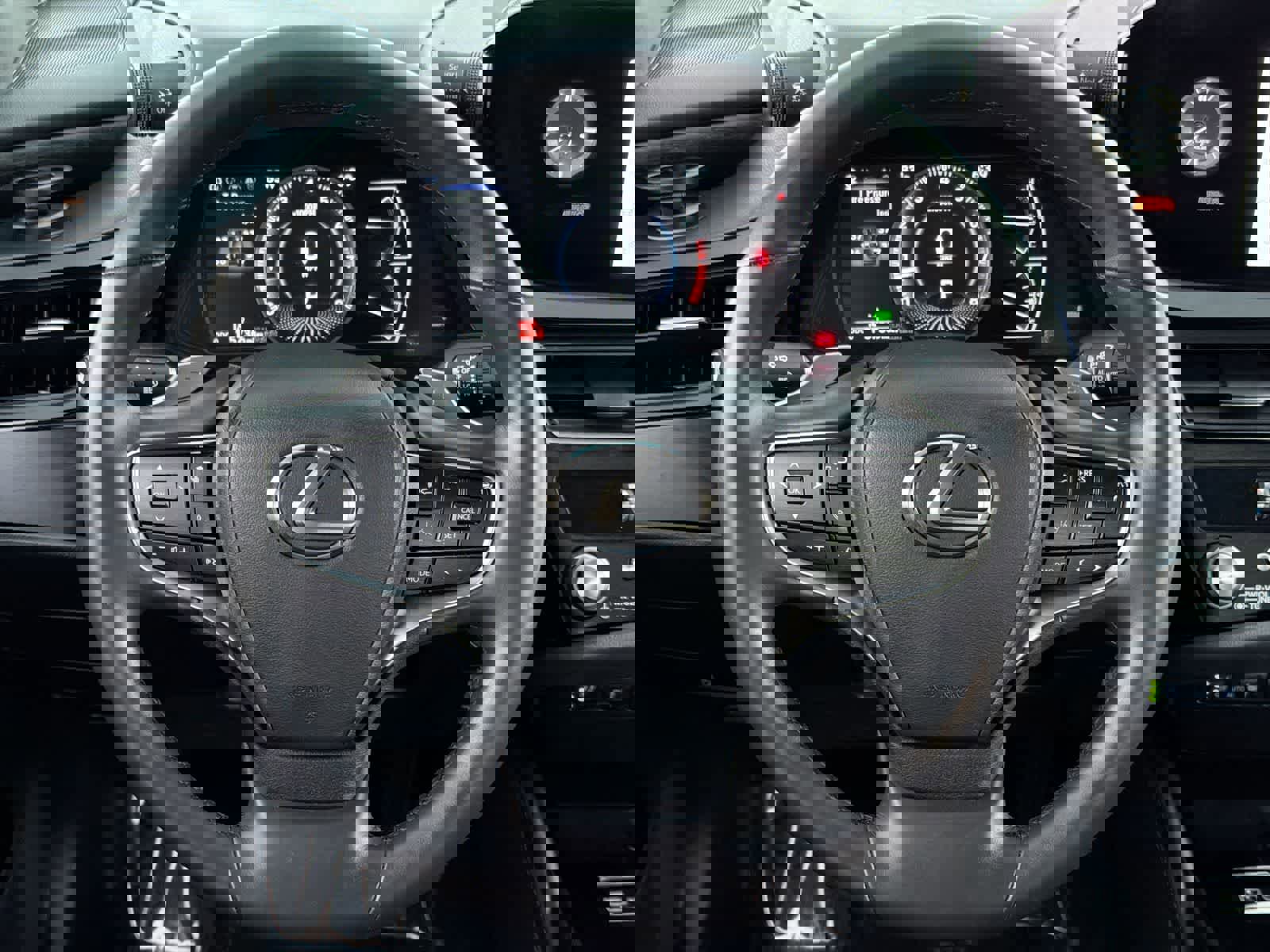 Used 2024 Lexus ES 350 w/ Premium Package image 24