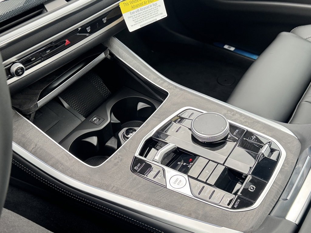 Used 2026 BMW X5 xDrive50e w/ Premium Package image 11