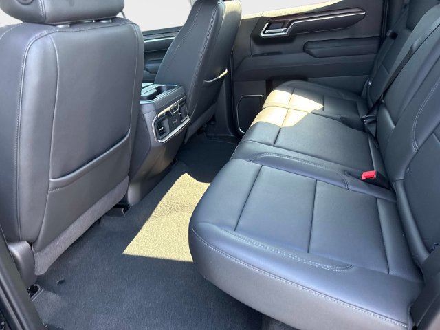 Used 2025 GMC Sierra 1500 SLT w/ SLT Premium Plus Package AWD/4WD image 12