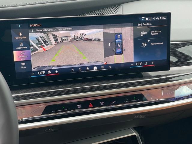 Used 2026 BMW 740i xDrive w/ Premium Package AWD/4WD image 22