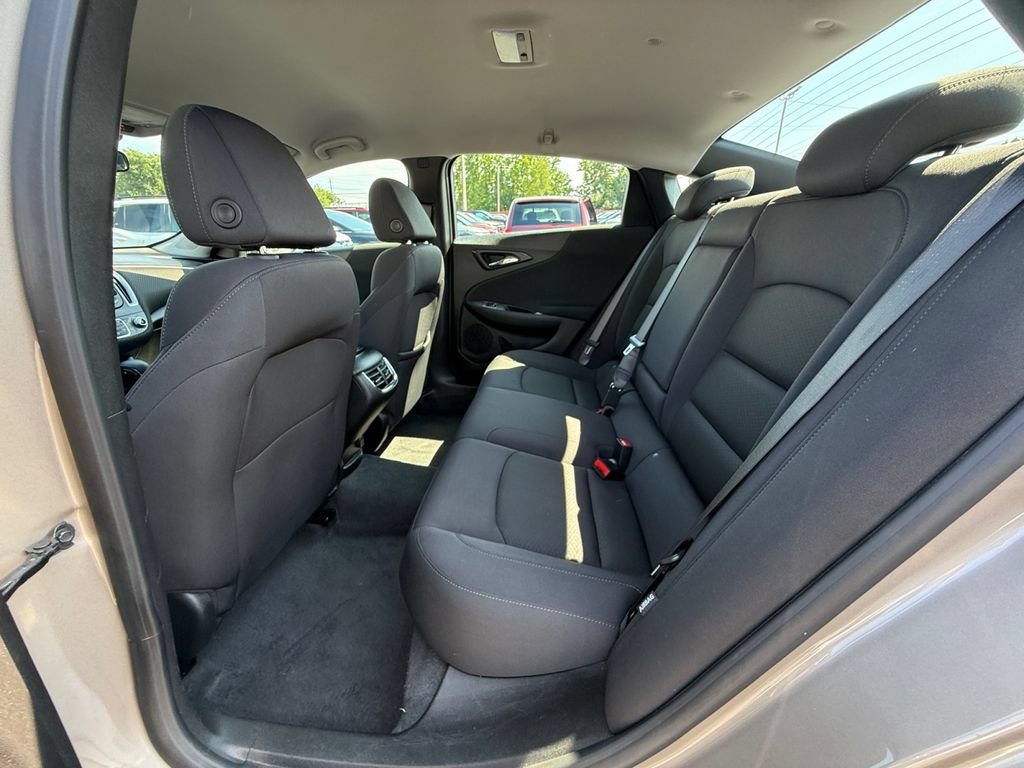 Used 2024 Chevrolet Malibu LT FWD image 23
