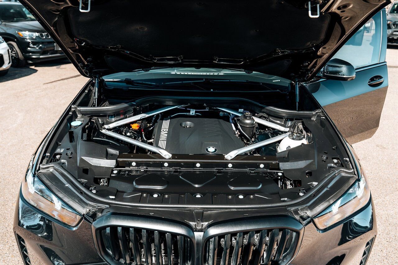 Used 2026 BMW X5 xDrive40i w/ M Sport Package image 58