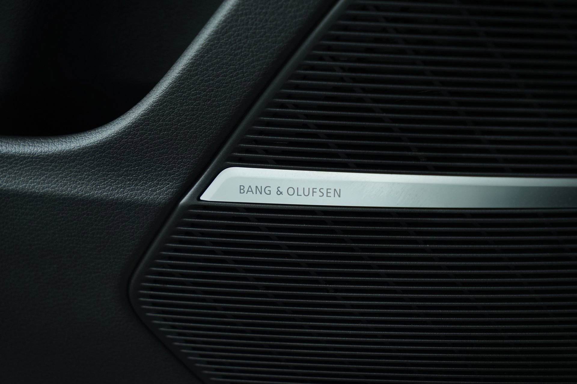 Used 2023 Audi Q8 Premium Plus image 45