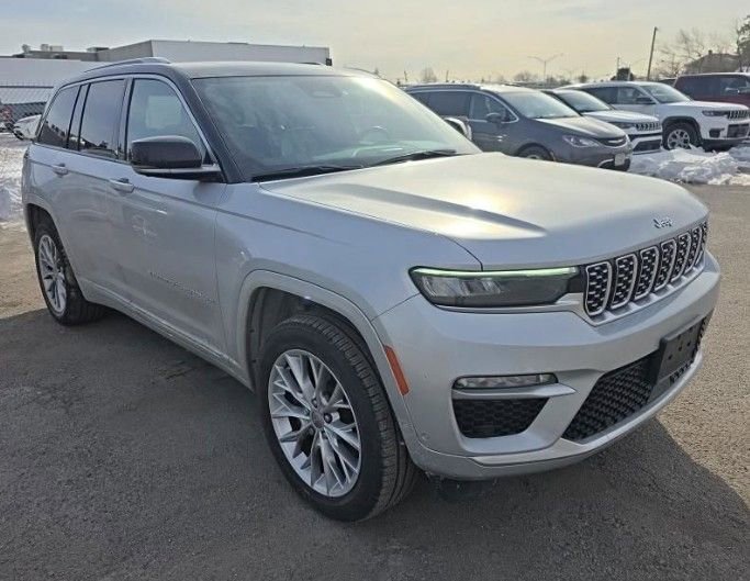 Used 2023 Jeep Grand Cherokee Summit w/ Luxury Tech Group V image 1