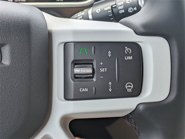 New 2025 Land Rover Defender 110 X-Dynamic SE image 19