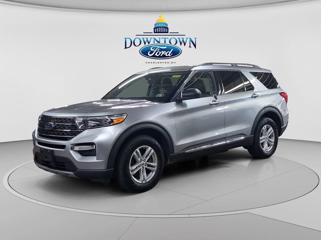 Used 2022 Ford Explorer XLT w/ Equipment Group 202A AWD/4WD image 7