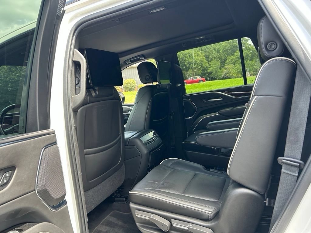 Used 2021 Cadillac Escalade Premium Luxury w/ Driver Assist Tech Package AWD/4WD image 42