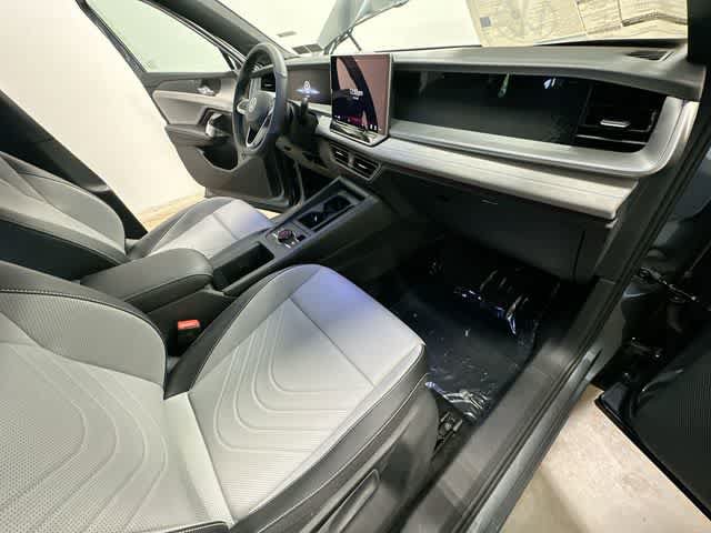 New 2026 Volkswagen Tiguan SE R-Line AWD/4WD image 20