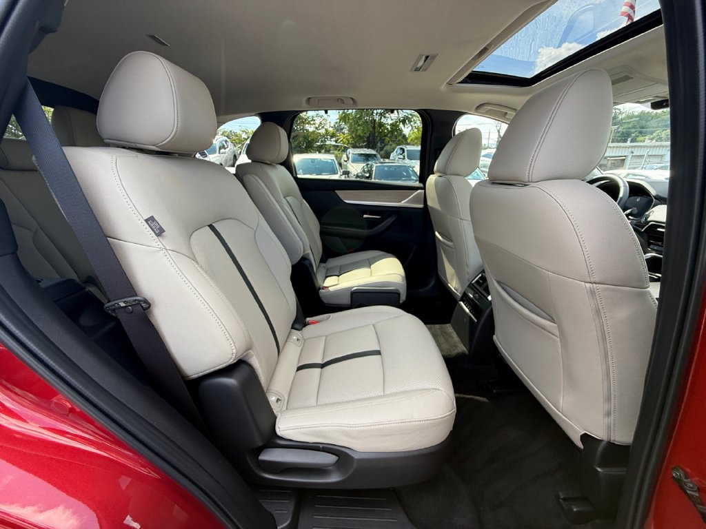 Used 2025 MAZDA CX-90 Plug-In Hybrid w/ Preferred AWD/4WD image 25