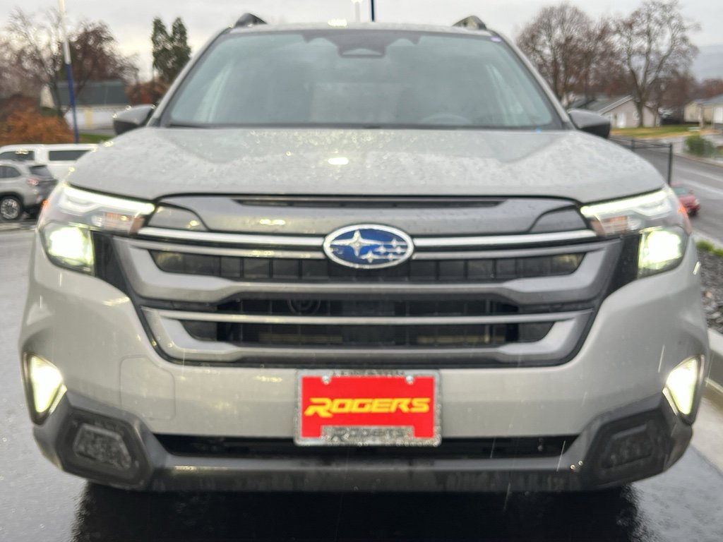 New 2025 Subaru Forester Premium image 3