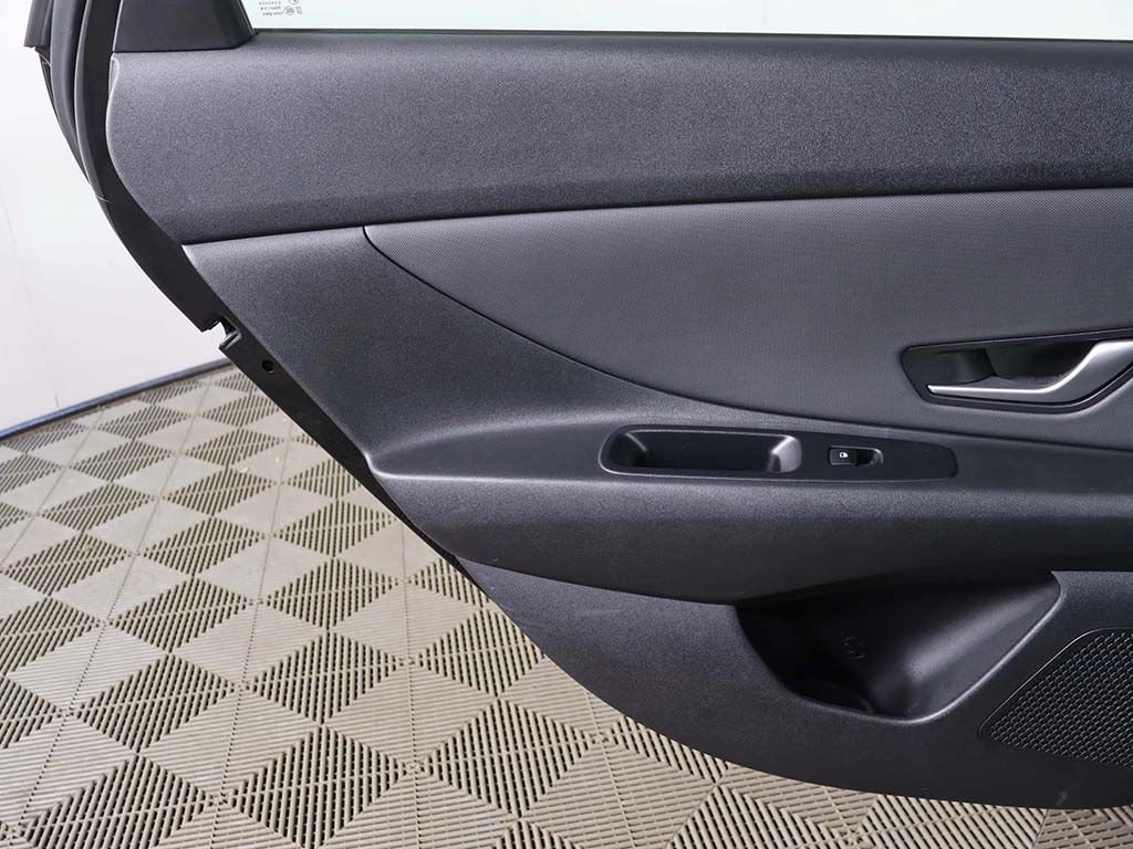 Certified 2023 Hyundai Elantra SEL w/ Convenience Package FWD image 20