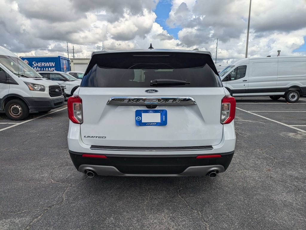Used 2024 Ford Explorer Limited RWD image 5