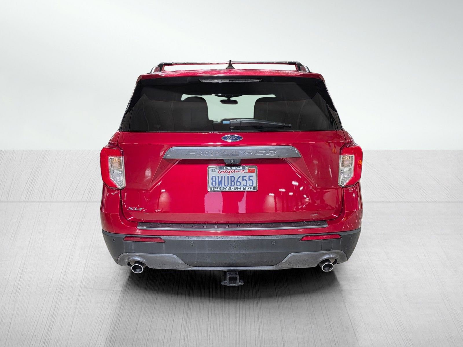 Used 2021 Ford Explorer XLT w/ Equipment Group 202A image 6