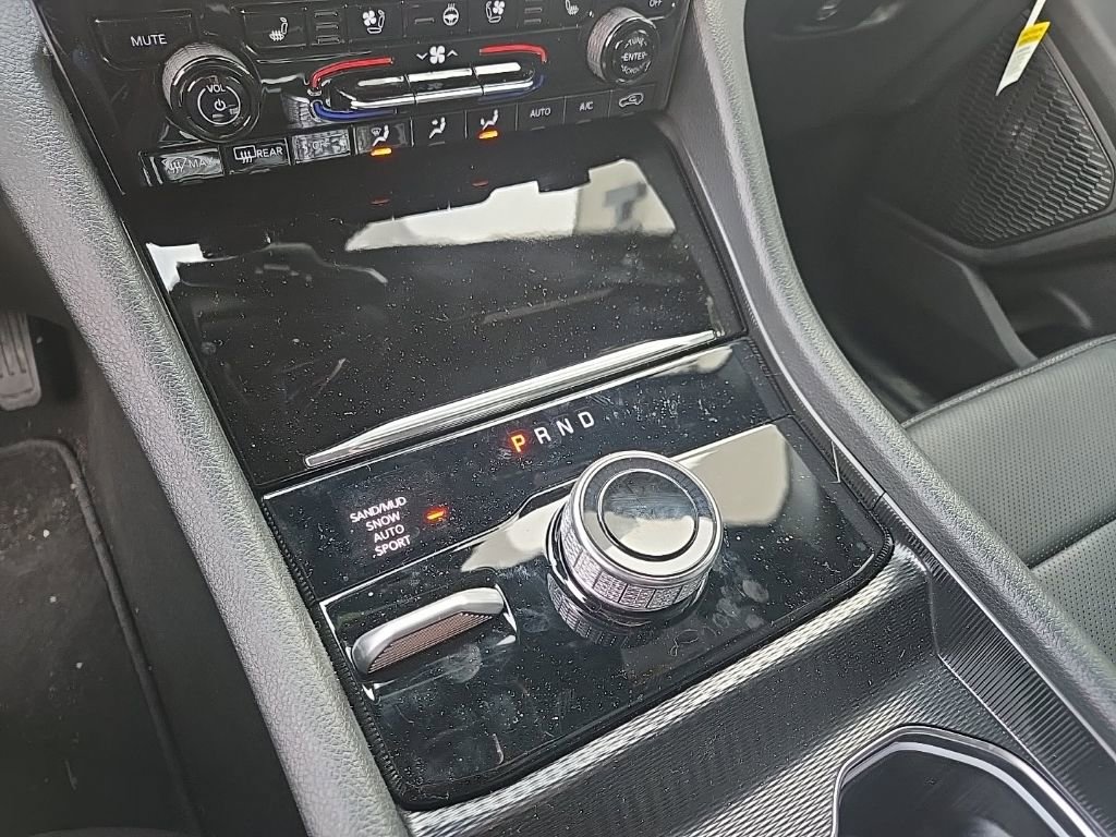 Used 2025 Jeep Grand Cherokee L Limited w/ Luxury Tech Group II image 57