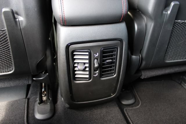 Used 2025 Dodge Durango GT AWD/4WD image 35