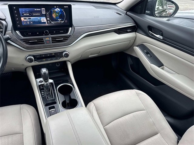 Certified 2024 Nissan Altima 2.5 SV w/ SV Premium Package image 17