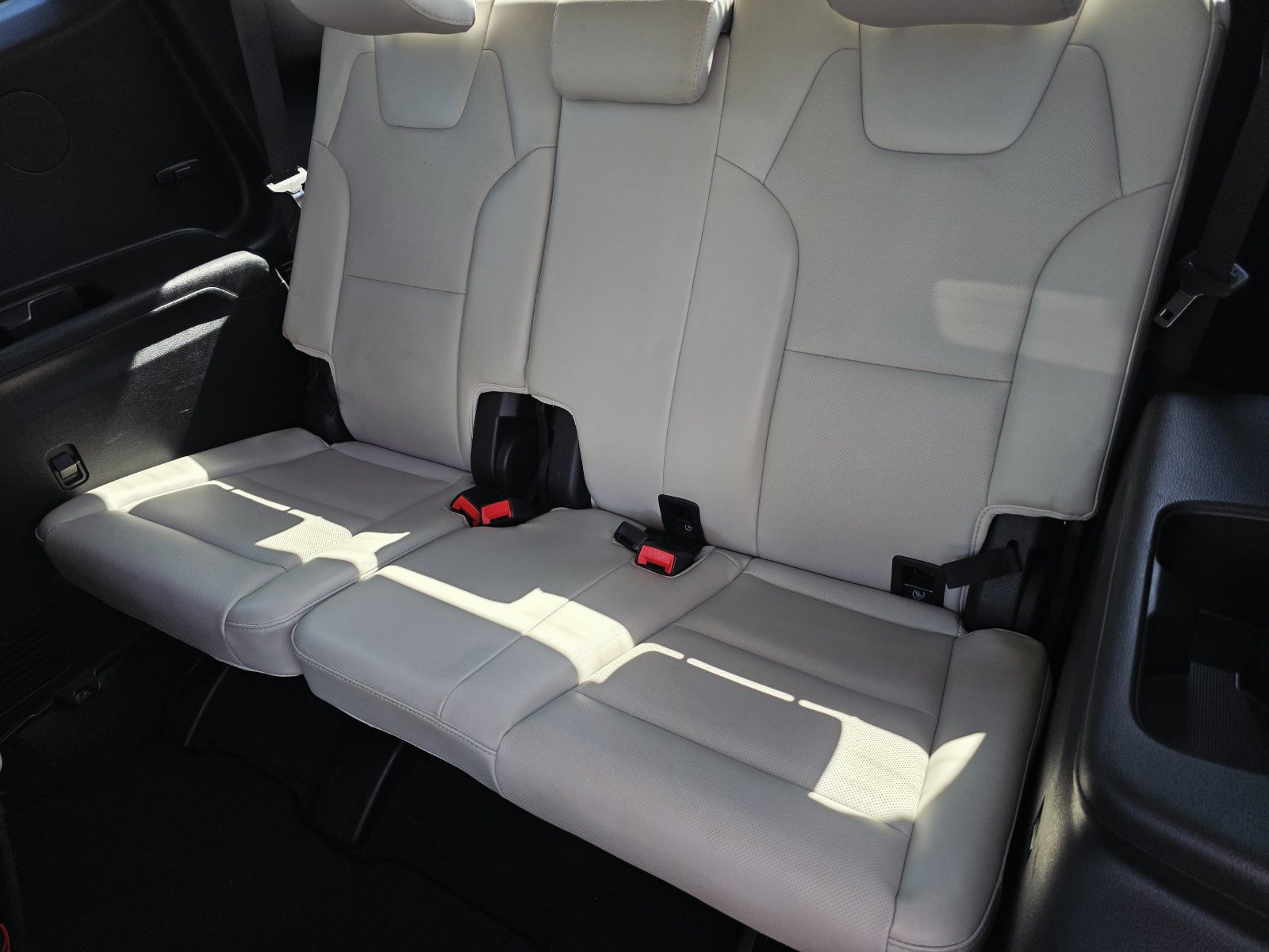 Used 2020 Kia Telluride S FWD image 18