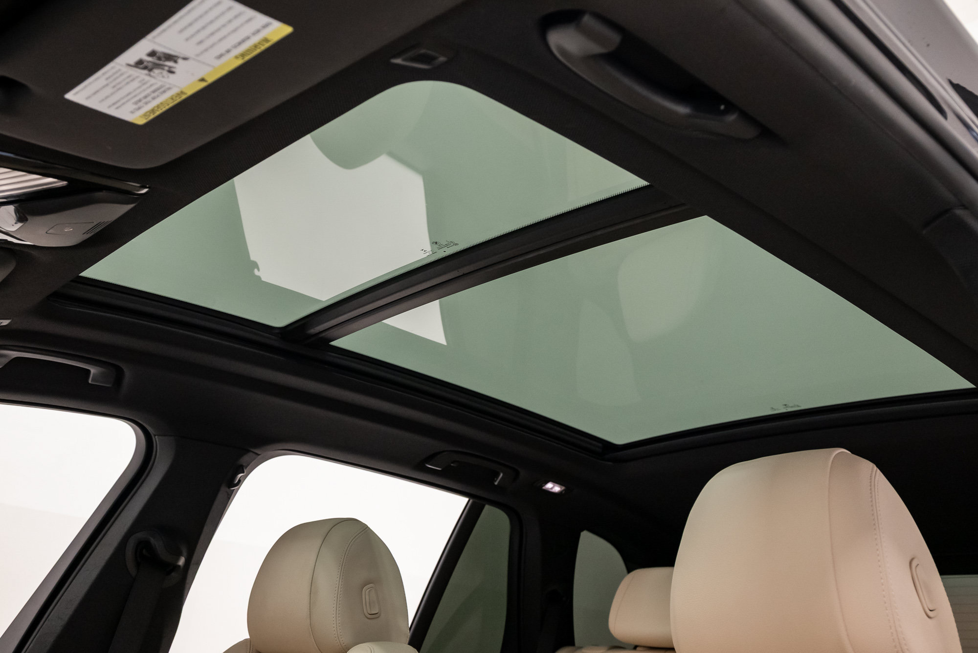Used 2022 BMW X5 xDrive40i w/ Premium Package AWD/4WD image 8