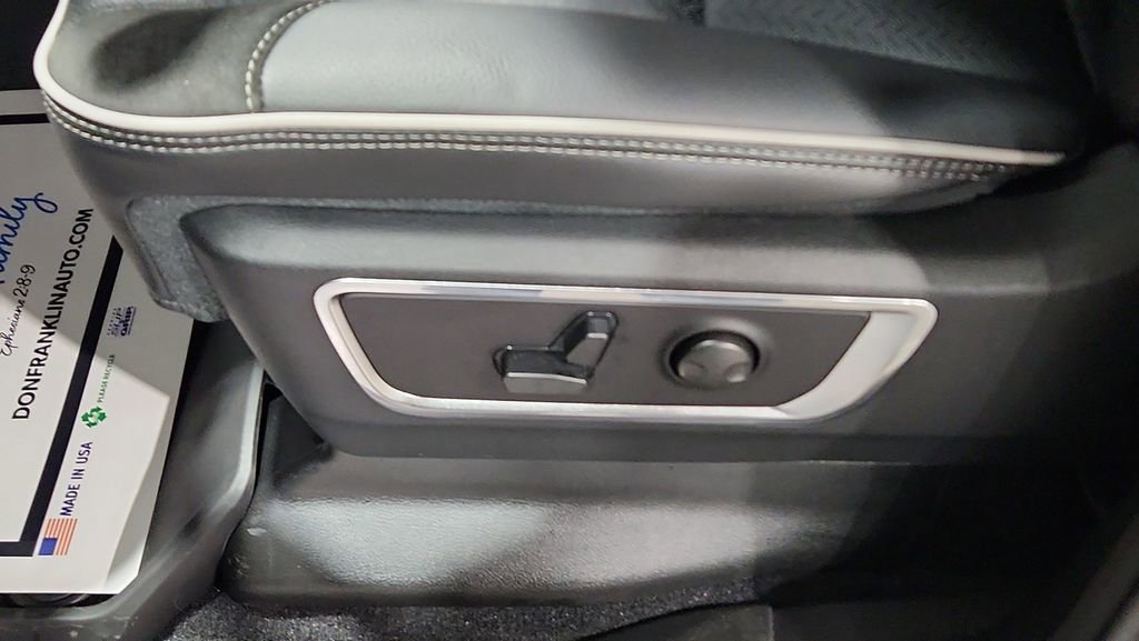 New 2026 RAM 1500 Laramie w/ Laramie Preferred Package AWD/4WD image 16