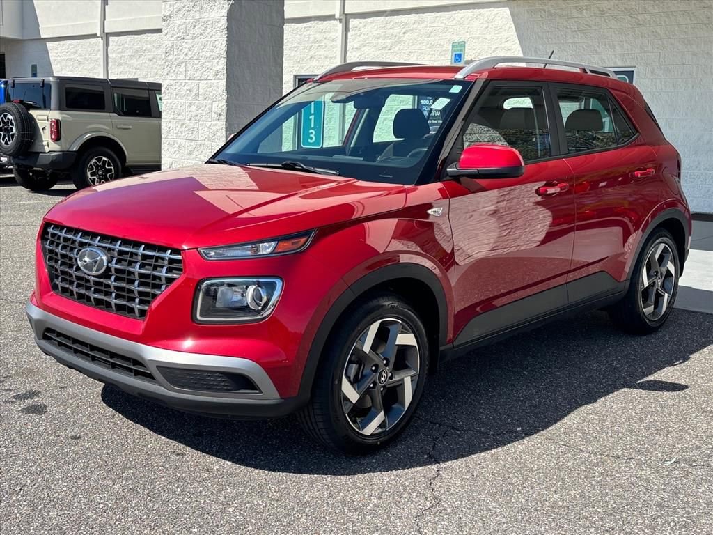 Used 2023 Hyundai Venue FWD image 23