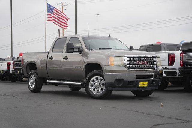 Used 2014 GMC Sierra 2500 SLE image 2