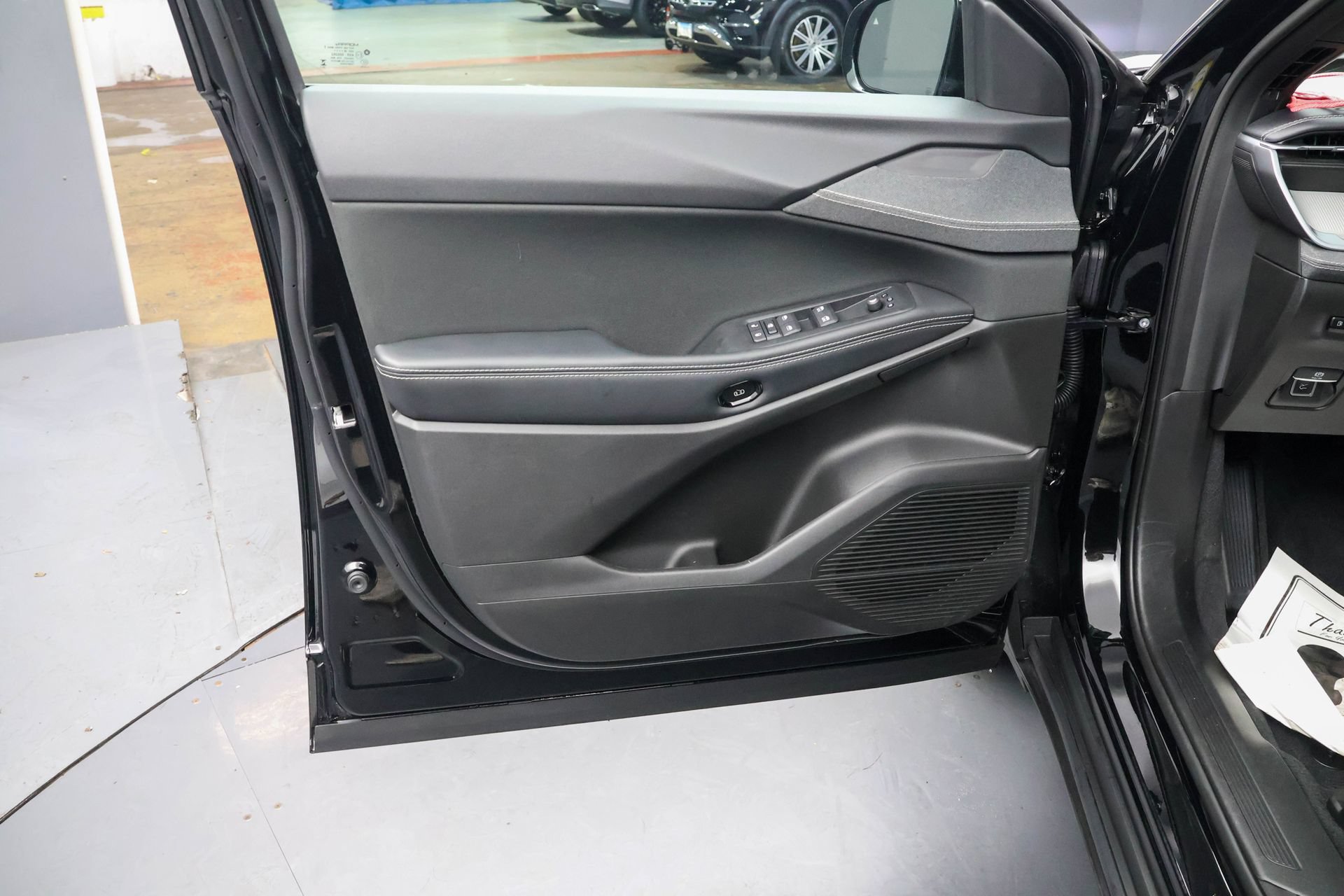 Used 2026 Jeep Cherokee Laredo AWD/4WD image 19