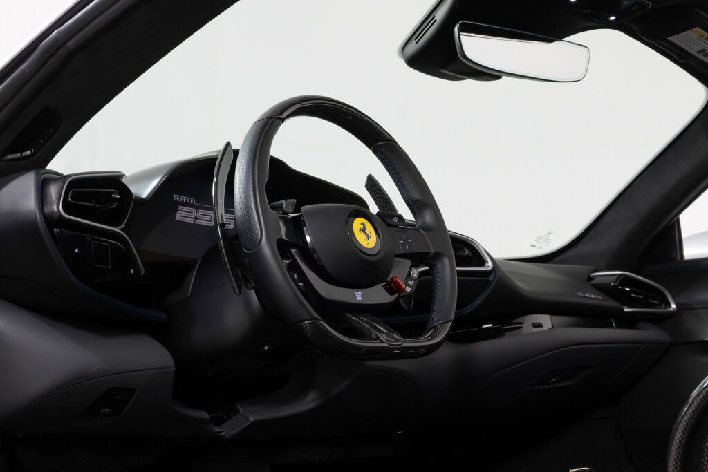 Used 2023 Ferrari 296 GTS image 5